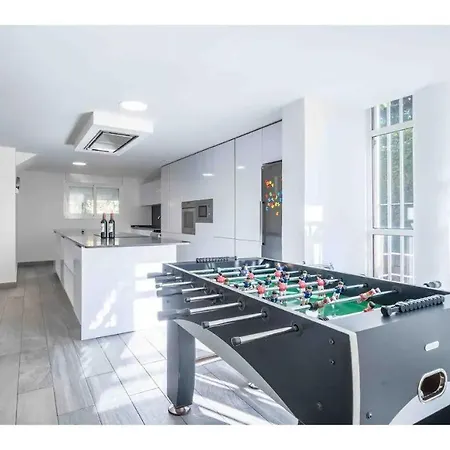 Pool Oasis En *
